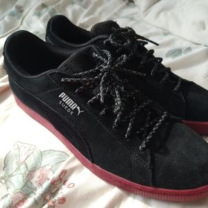 Puma Suede Black Maroon